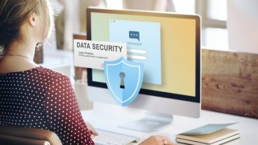 আপনি জানেন কি? গুগল, ফেসবুক, ইয়াহু, ইউটিউব, মাইক্রোসফট, অ্যাপেল; কোন কোম্পানিতেই রাখা আপনার পার্সোনাল ডাটা গুলো নিরাপদ নয়!