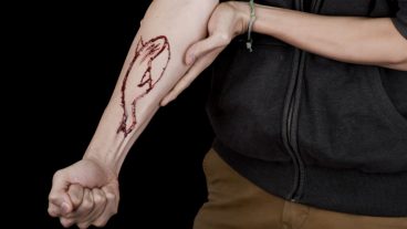 ব্লু হোয়েল আত্মহত্যার গেম: আপনার যা যা জানা প্রয়োজনীয়!