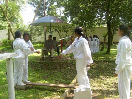 ডিফেন্স গাইড [পর্ব-০৯] :: নতুন পরিবেশে নিজেকে খাপ খাওয়ানো