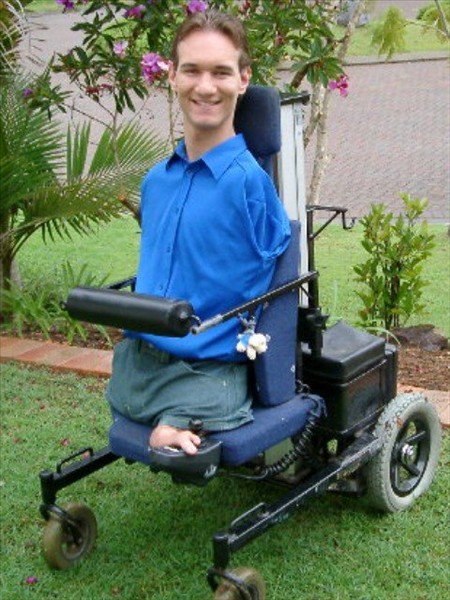 জীবন জয়ী একজন নিকোলাসের গল্প শুনুন, পজিটিভ এবং দৃঢ় মনোভাব থাকলে সব প্রতিকুলতা ভেঙ্গে সামনের দিকে এগিয়ে যাওয়া যায় – নিক বোয়েসিস