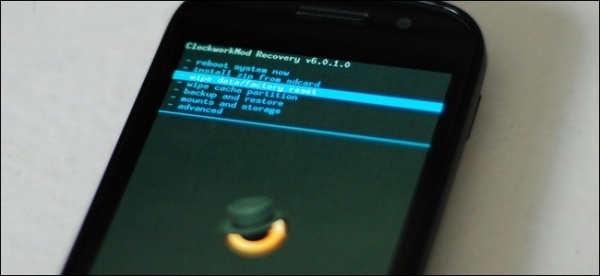 আসুন আপনার এন্ড্রইড ফোনের কাস্টম রিকভারী এর বৃত্তান্ত জেনে নেই ..