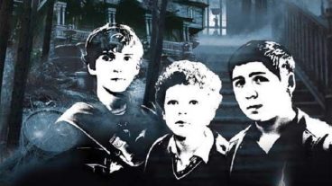 অনেকই তিন গোয়েন্দার বই পড়েছেন এবার তিন গোয়েন্দার দুটি মুভি দেখুন