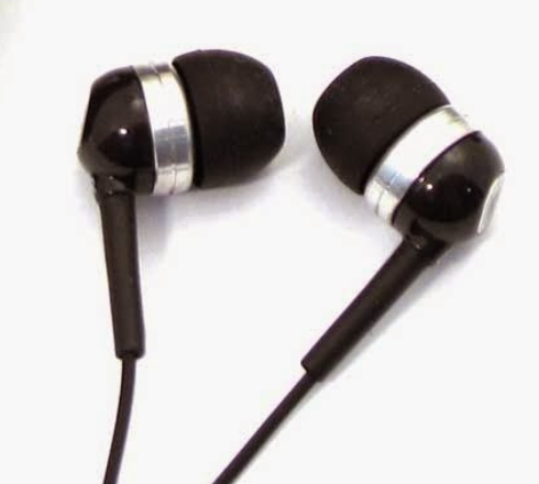 মোবাইলের ইয়ারফোনের হরেক রকম ব্যবহার। এবার মোবাইল-ফোনের ইয়ারফোনকে ব্যবহার করুন কম্পিউটারে হেডফোন ও মাইক্রোফোন হিসেবে