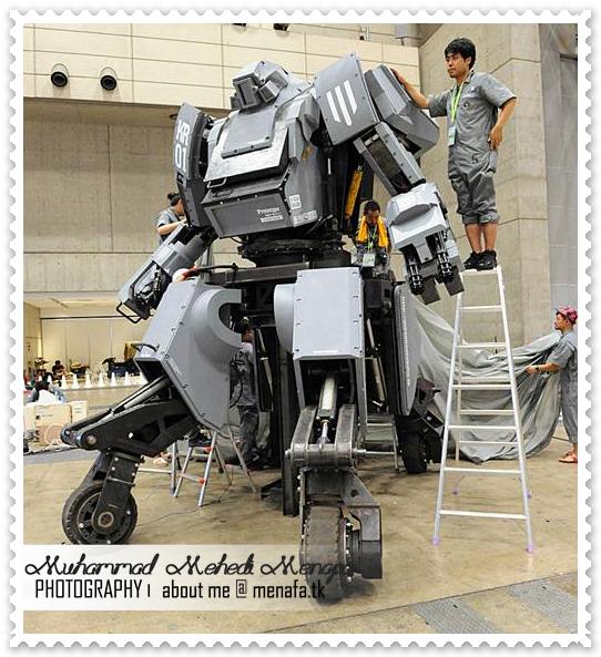 রোবটের কাছে হার মানছে মানুষ – বাড়ছে বেকার সমস্যা!