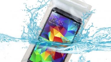 মোবাইলে পানি ঢুকলে যা যা করবেন আর যা যা করবেন না
