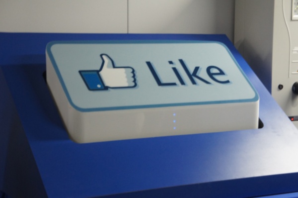 Facebook Like Gate: ফেইসবুক পেইজের লাইক বাড়ানোর কার্যকরী একটি টিপস। (শুধুমাত্র ব্লগারদের জন্য)