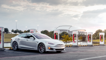 যুক্তরাষ্ট্রে টেসলা’র সবচেয়ে বড় নতুন সুপার চার্জার স্টেশন