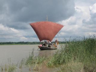 ফেসবুক বিপদ থেকে রক্ষা করুন-