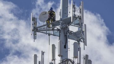 অফলাইন আইপি ফোন এর মাধ্যমে কল করুন নাম্বার হাইড করে এবং নিন 09613 XXXXXX কোটার নাম্বার।