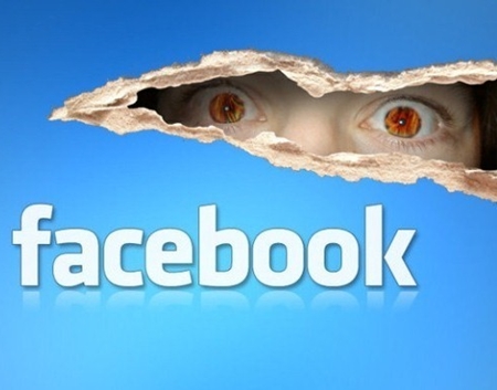 আপনি কি নিশ্চিত যে ছবিটি ফেসবুকে পোস্ট করছেন,  তা আপনার মা বাবা কিংবা বস দেখুক ?