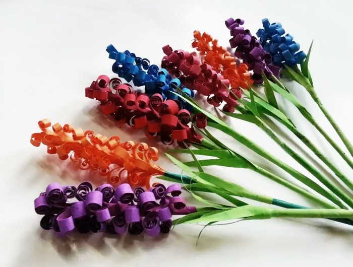 কাগজের ফুল [পর্ব-০২] বানিয়ে ফেলুন চমৎকার কিছু ফুল এবং সাজান আপনার ফুলদানি