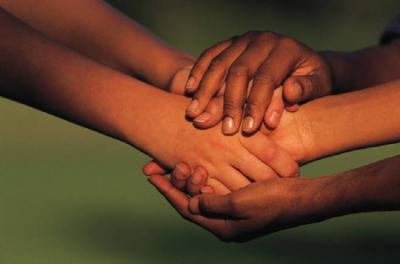 আমাদের প্রিয় ফ্রি নেট গুরু জাহিদ ভাই এর বিপদে এগিয়ে আসুন । যদি কেও এরিয়ে যান তবে নিমকহারামি হবে ।