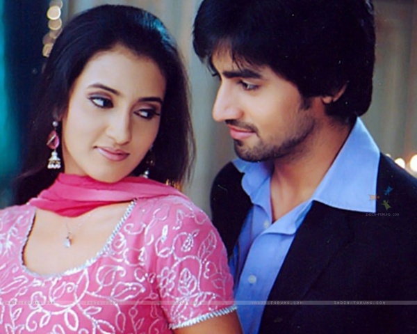 প্রেম -ভালোবাসা কীভাবে আমাদের স্বাস্থ্যকে প্রভাবিত করে আপনি জানেন কি ?