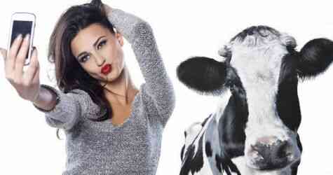 সেলফি তুললে নতুন রোগের ভয়। রক্ষা পাওয়ার উপায় জেনে নিন।