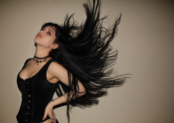 যেভাবে এলোমেলো চুল না কেটে ফটোশপে আপনার ছবির ব্যাকগ্রাউন্ড পরিবর্তন করবেন