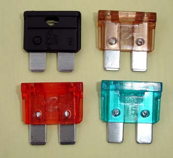 আমার যত মজার ইলেকট্রনিক্সের সার্কিট! [পর্ব-১৮] :: ছোট একটা ফিউজ টেস্টার বানিয়ে নিন !