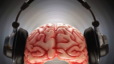 হেডফোন ব্যবহারে পার্শ্ব প্রতিক্রিয়া। জানুন হেডফোন এর ক্ষতিকর দিক সমুহ