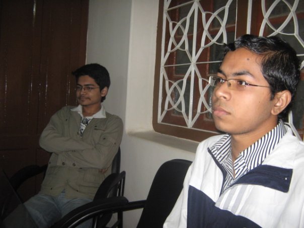 11563_1197007638266_1020744242_30482358_1719117_n