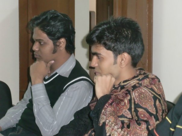 15833_105393009476994_100000188854496_134794_2391364_n