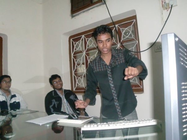 15833_105393032810325_100000188854496_134801_7350490_n