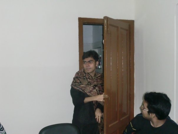 15833_105393056143656_100000188854496_134808_1015791_n