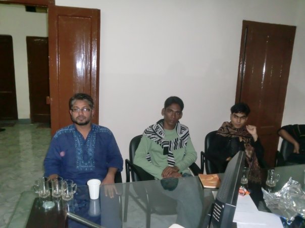 15833_105393066143655_100000188854496_134811_6364314_n