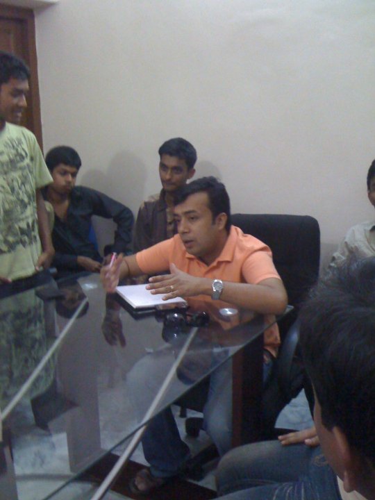 26332_109589059057389_100000188854496_237305_5224743_n