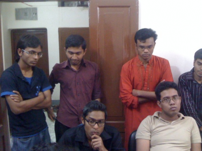 26332_109589132390715_100000188854496_237325_1967383_n