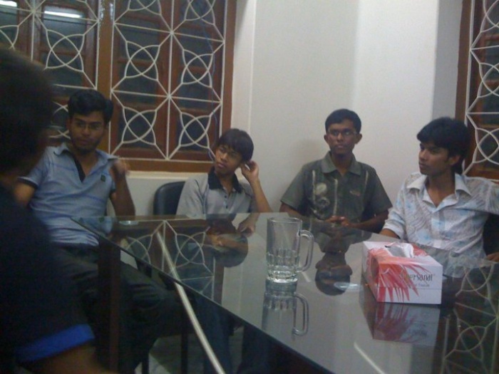 26332_109589175724044_100000188854496_237336_817729_n