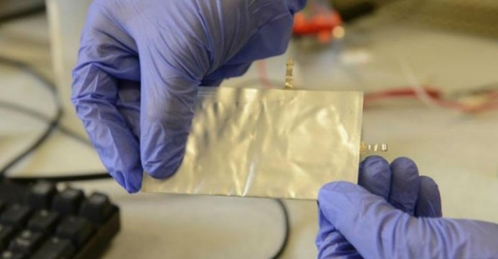 মাত্র ৬০ সেকেন্ডেই চার্জ হবে নতুন অ্যালবুমিন ব্যাটারি !!!