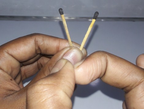 Life Hacks [পর্ব-০৪] :: আঙ্গুলের ঠোকায় জ্বল্ববে ম্যাচের কাঠি, (বিঃ দ্রঃ শিশুদের জন্য নহে)