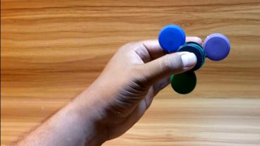 Life Hacks [পর্ব-২৭] :: বোতলের কর্ক দিয়ে নিজেই বানিয়ে নিন দ্রুতগতির ফিজেট স্পিনার !!!