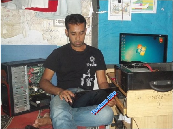 জরুরি সাহায্য প্রয়োজন। জরুরি সাহায্য প্রয়োজন।