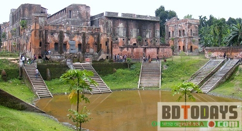 উনিশ শতকের ঐতিহাসিক ‘বালিয়াটি প্রাসাদ’