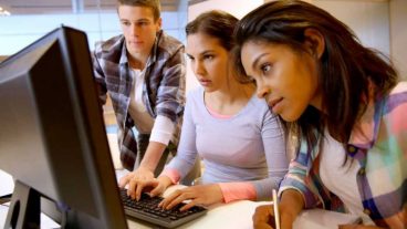 অনলাইনে ইনকাম করুন সঠিক উপায়ে