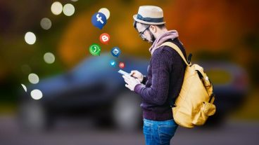 এবার নিজেকে খুব সহজেই সাজিয়ে নিন সোস্যাল মিডিয়ার সাজে।