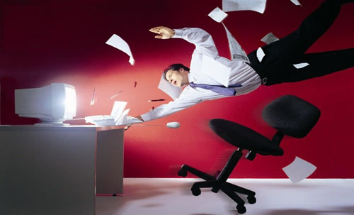 সরকারগুলো  ইন্টারনেটের  সাথে পেরে উঠছে না…..