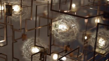 হামিদ চাচার ব্যবসায়িক লাভ, LED লাইটের জয়লাভ!