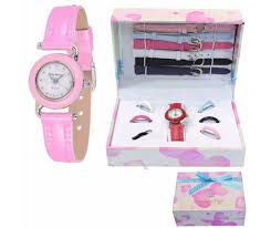 সাশ্রয়ী দামে কিনুন আকর্ষণীয় ডিজাইনের 10 IN 1 চেঞ্জেবল ডায়াল এন্ড বেল্ট ওয়াচ !