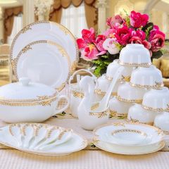 বিয়ের নিমন্ত্রণে যাবেন, কিন্তু উপহার কি দিবেন?