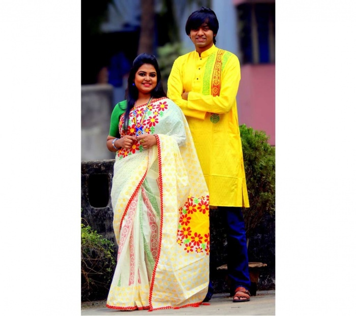 ভালোবাসা দিবসে দু’জনের পরনে থাকুক একই পোশাক!