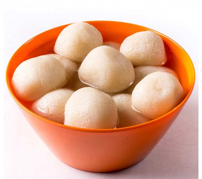পহেলা বৈশাখে মিষ্টিমুখ করুন রসগোল্লার রসে