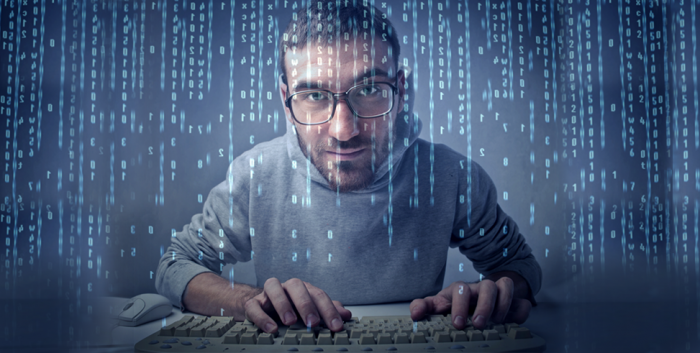 ঘরে বসেই দেখুন আপনার GF/BF তার Android/PC থেকে কখন কি করতেছে ছুটো একটি সফটওয়্যার দিয়ে। ;)