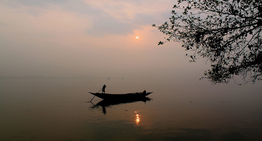 অতৃপ্ত আত্মকাহন-১ (জীবনটা একটা শুকনো কাঠের টুকরোর মত)