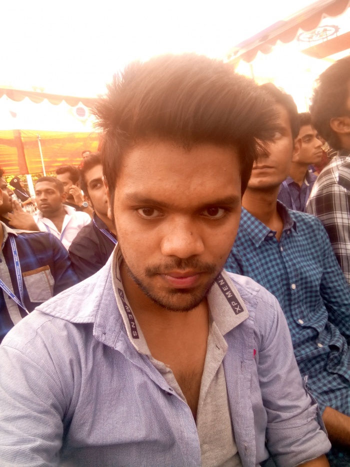 নিয়ে নিন ২২ হাজারের বেশি ইমেইল এড্রেস।